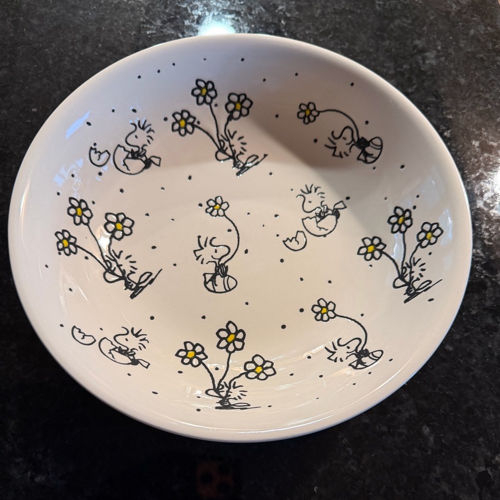 Zrike Peanuts Woodstock Stoneware Serving Bowl